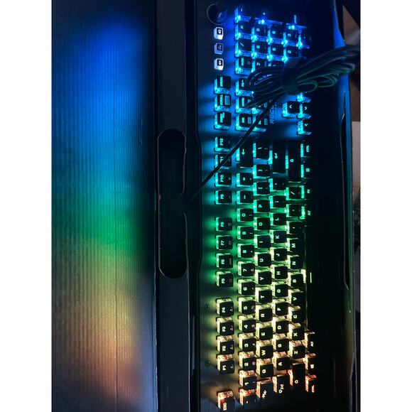 Roccat Vulcan Pro Optical RGB Mechanical Gaming Keyboard Open Box Unused - Picture 8 of 10